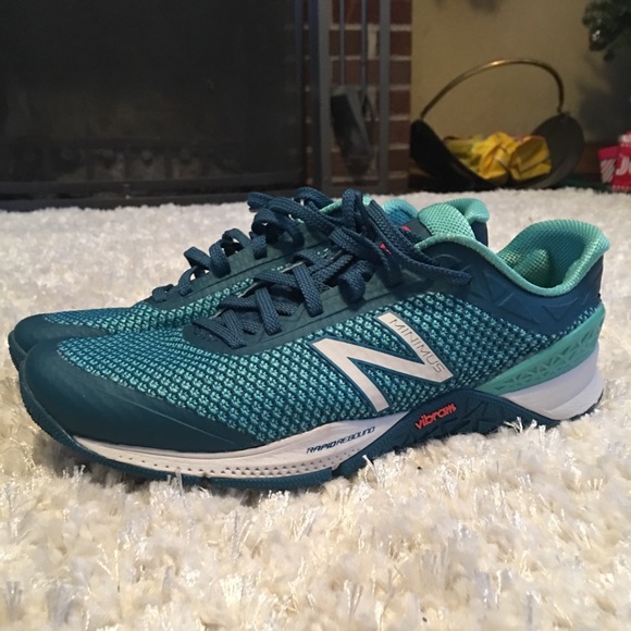 Balance Womens Minimus Aqua Shoes Sz 